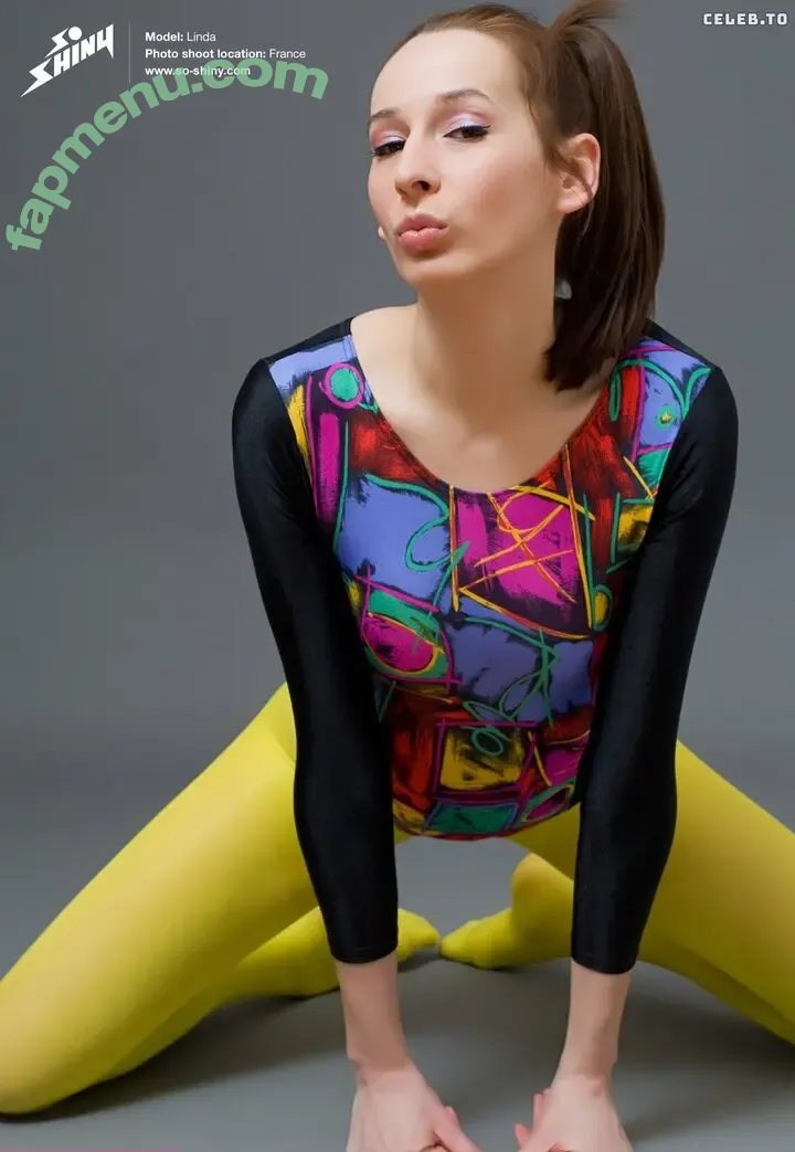 So-Shiny.com nude photo #0169 (So-Shiny.com)