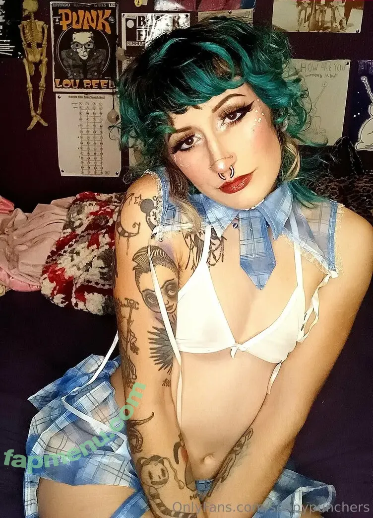 soapypunchers nude photo #0012 (ssophierogerss)
