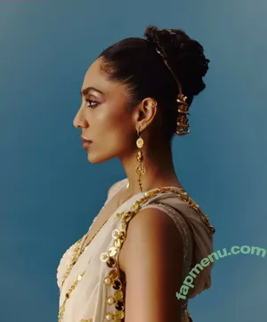 Sobhita Dhulipala / sobhitad nude photo #0054