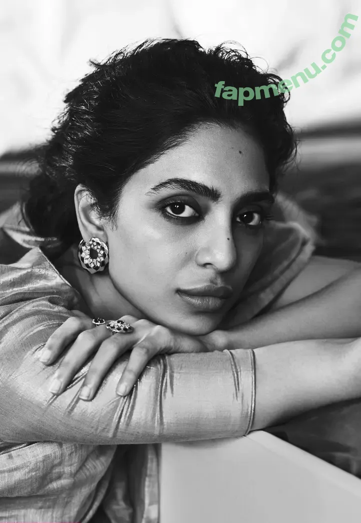 Sobhita Dhulipala nude photo #0016 (sobhitad)