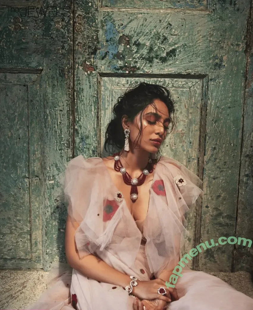 Sobhita Dhulipala nude photo #0021 (sobhitad)