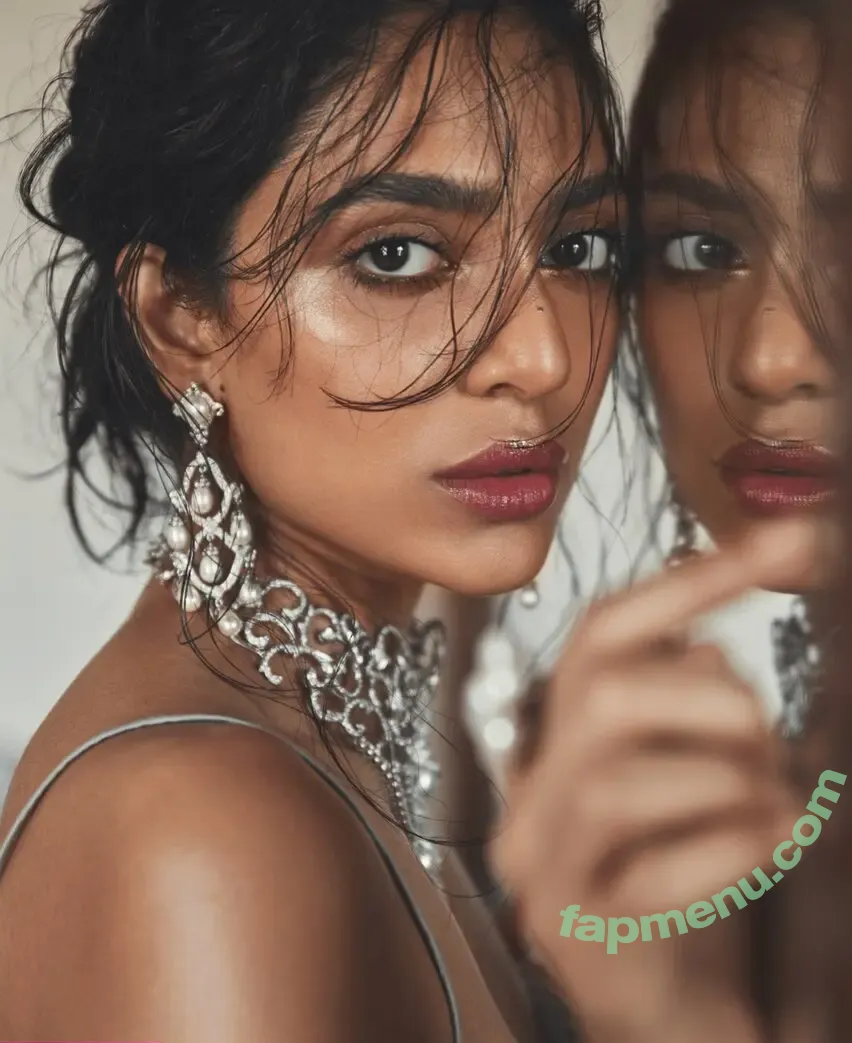 Sobhita Dhulipala nude photo #0022 (sobhitad)