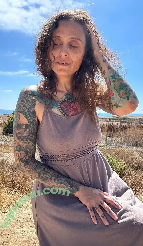 socalbookfiend nude photo #0003 (socalbookfiend)