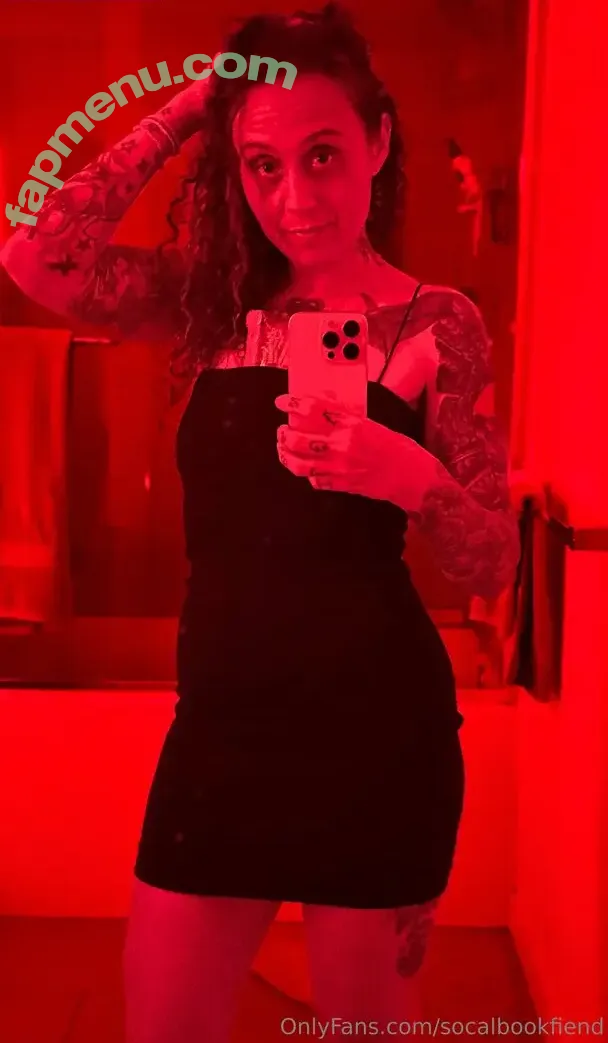 socalbookfiend nude photo #0017 (socalbookfiend)