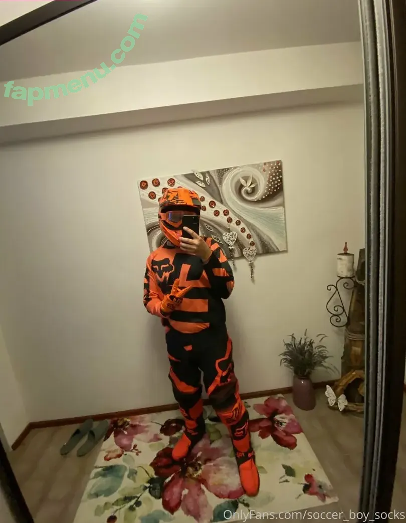 soccer_boy_socks nude photo #0001 (soccer_boy_socks)