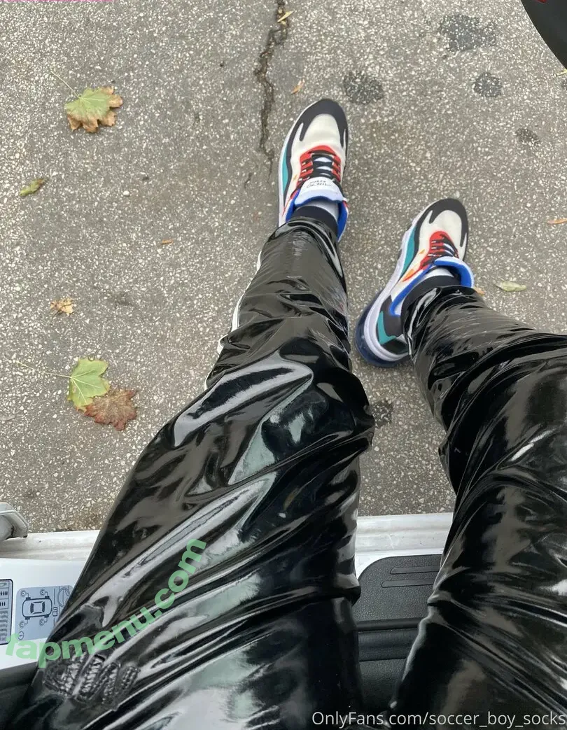 soccer_boy_socks nude photo #0006 (soccer_boy_socks)