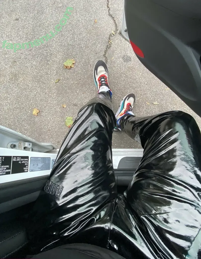 soccer_boy_socks nude photo #0007 (soccer_boy_socks)