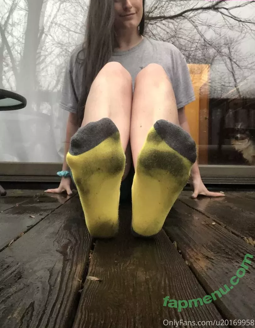 SocksyFeetBae nude photo #0037 (SocksyFeetBae)