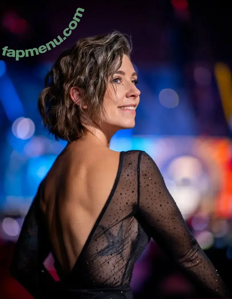 Soe Gschwind nude photo #0313 (soe.gschwind)