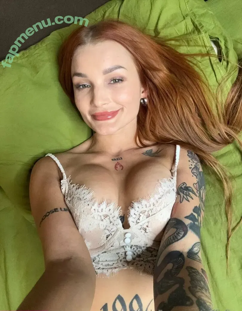 soffi_fire nude photo #0387 (sophiasoofire)