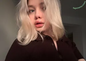 nude photo #0005