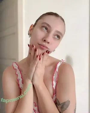 Sofi Blossom / sofi.blossom nude photo #0001
