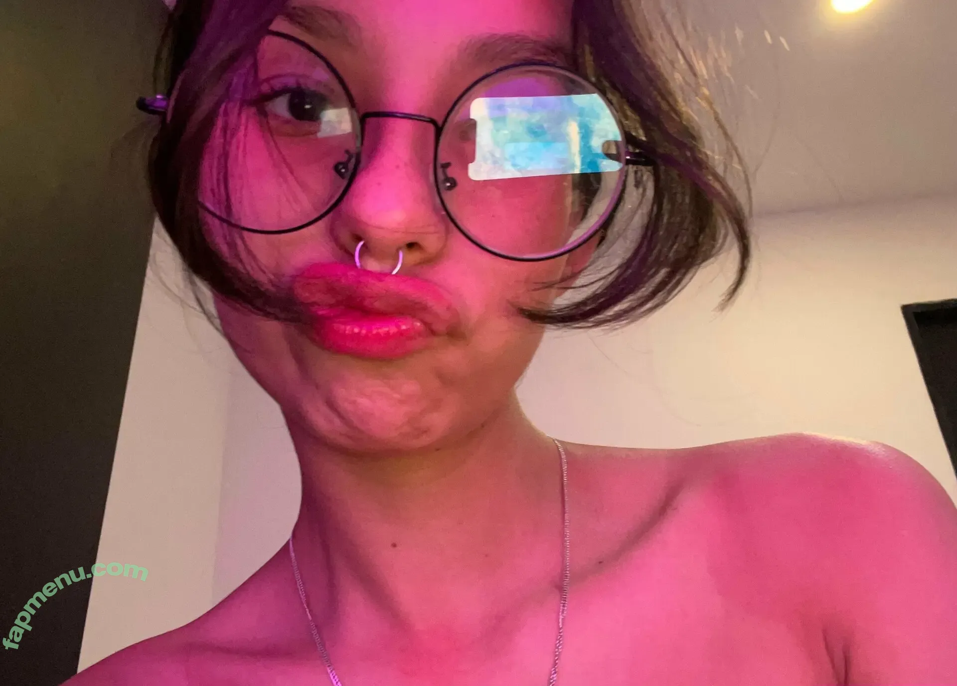 sofi_littlebones nude photo #0035 (sofi_littlebones)