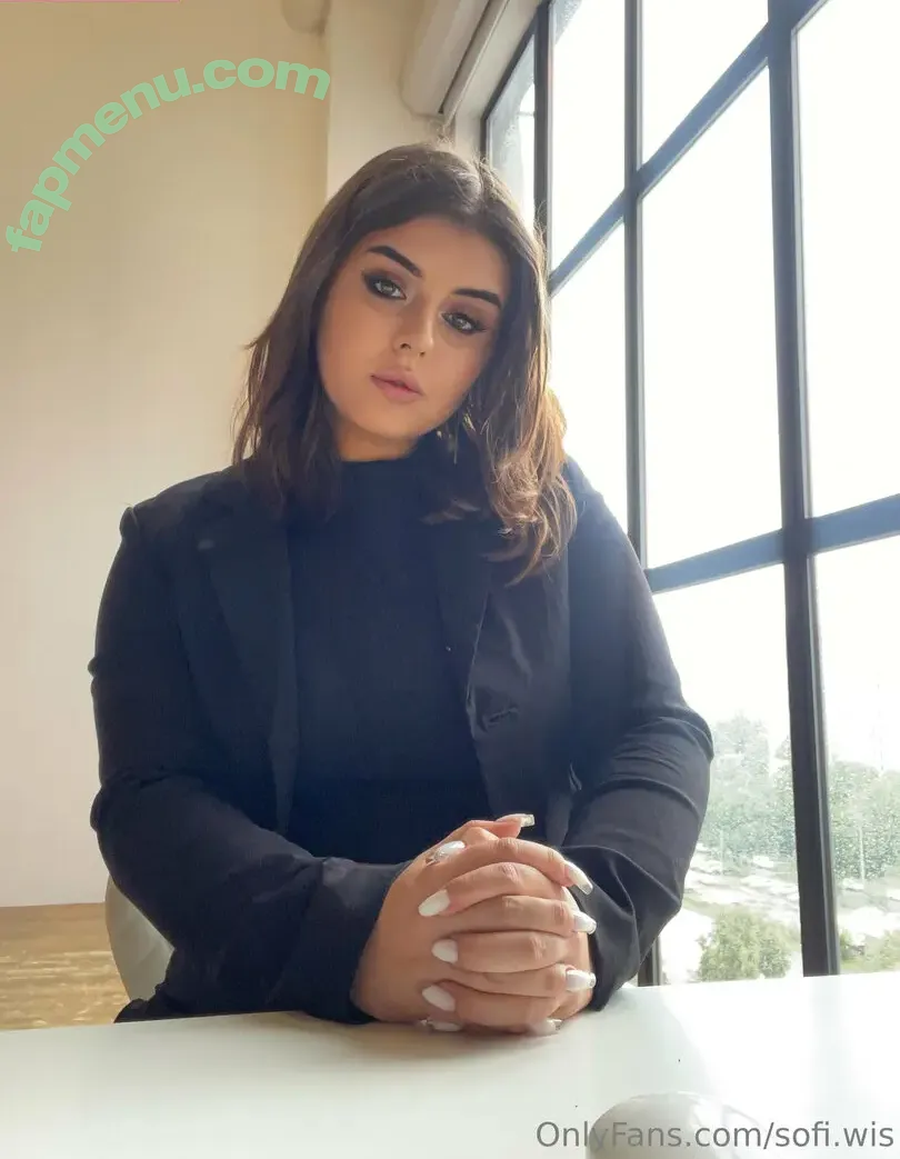 sofi_wis nude photo #0003 (sofi_wis)