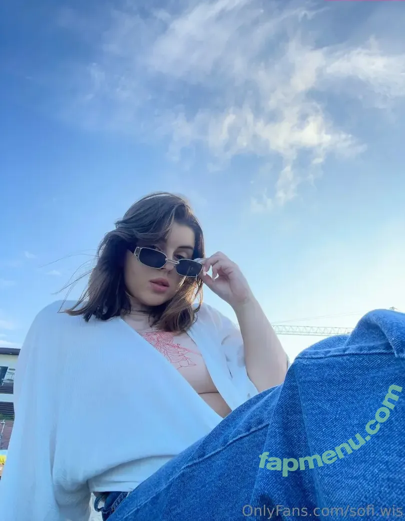 sofi_wis nude photo #0022 (sofi_wis)