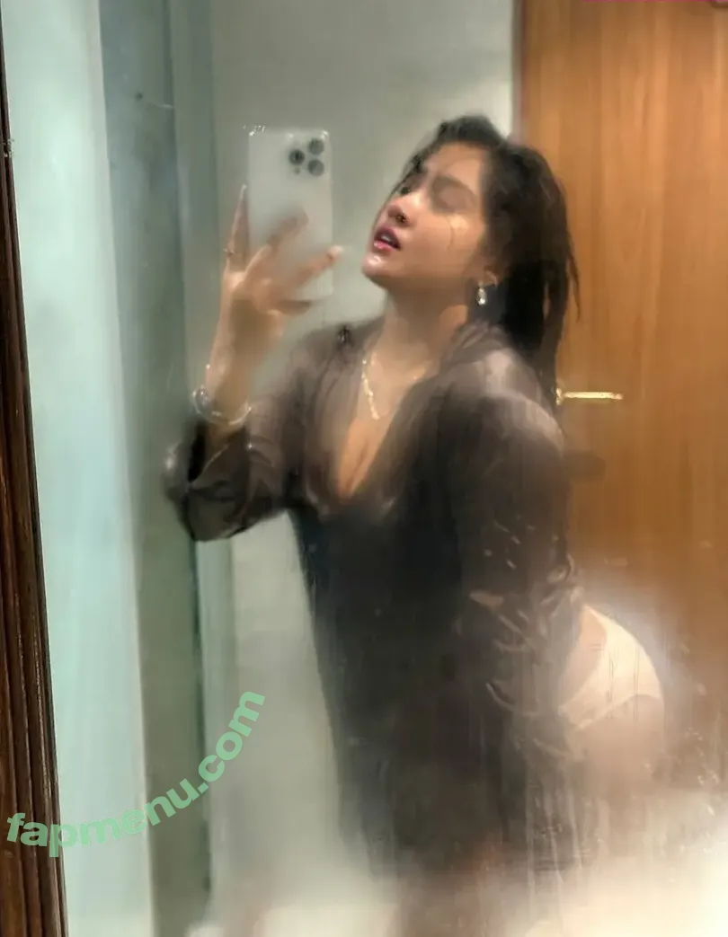 Sofia Ansari nude photo #0444 (sofia.ansari / sofia9__offcial / sofia9__official)