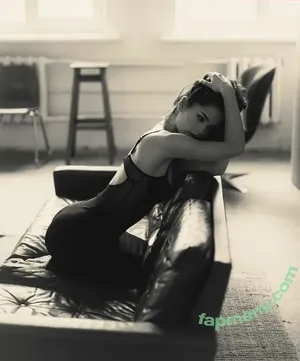 Sofia Chernasova / chernasova.sofia / soniachrn / Чернасова Софія nude photo #0244