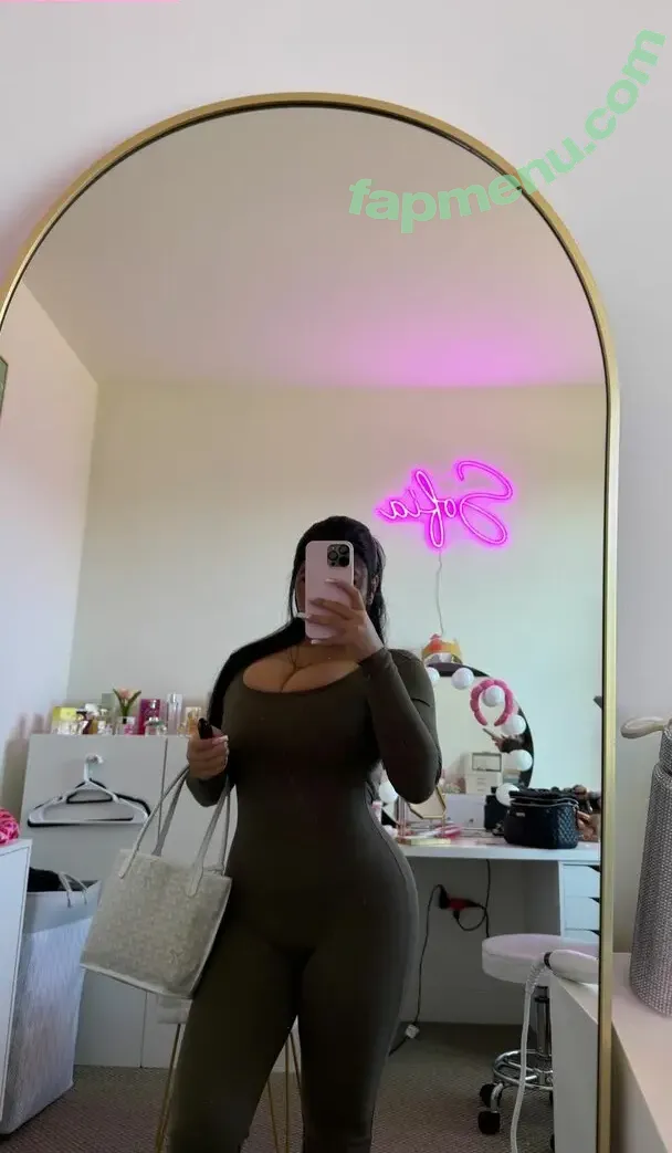 sofia.deroian nude photo #0052 (sofiaderoian)