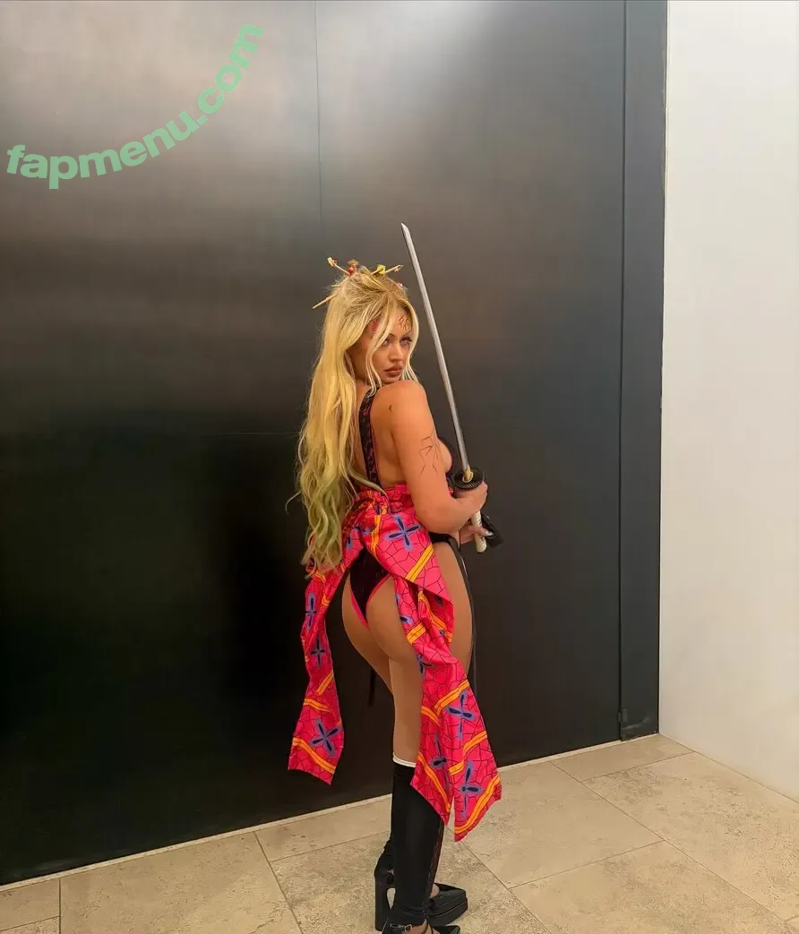 Sofia Jamora nude photo #0345 (sofiajamora)