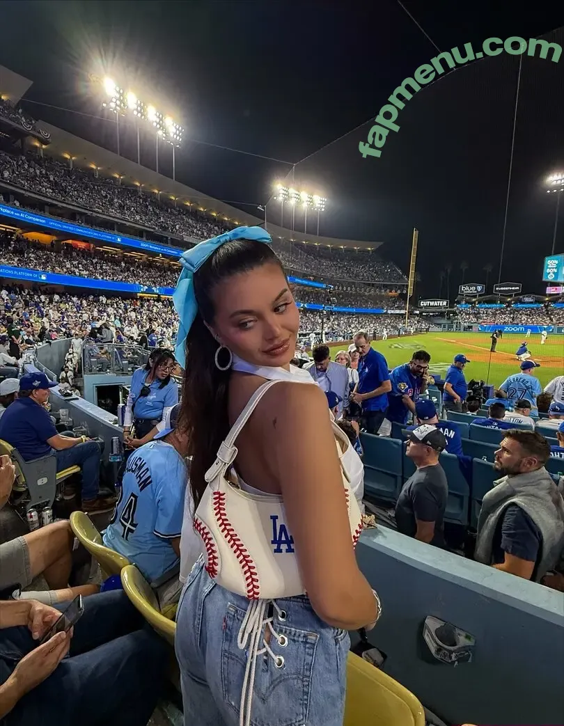 Sofia Jamora nude photo #0351 (sofiajamora)