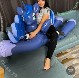 Sofia Lee / SofiaLee_XXX / sofia.lee_official nude photo #0431