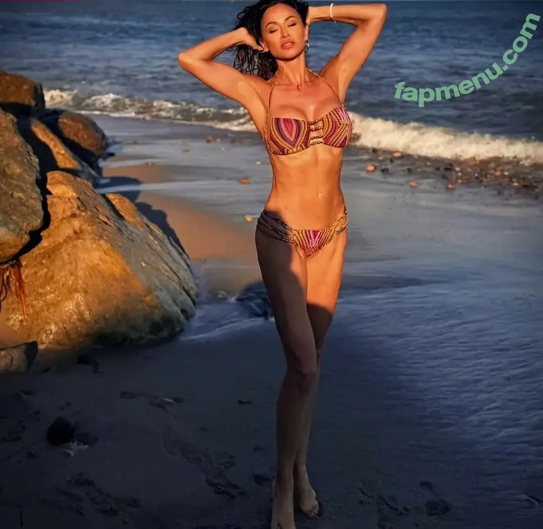 Sofia Milos nude photo #0026 (sofiamilos)