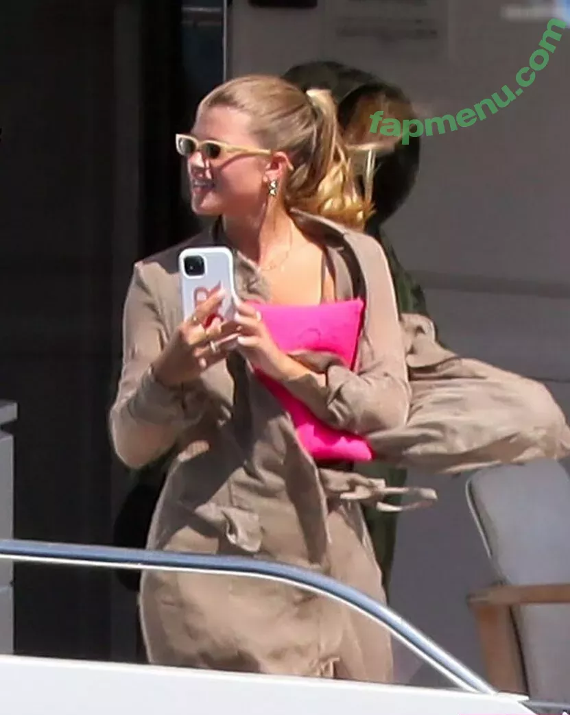 Sofia Richie nude photo #0251 (sofiarichie)