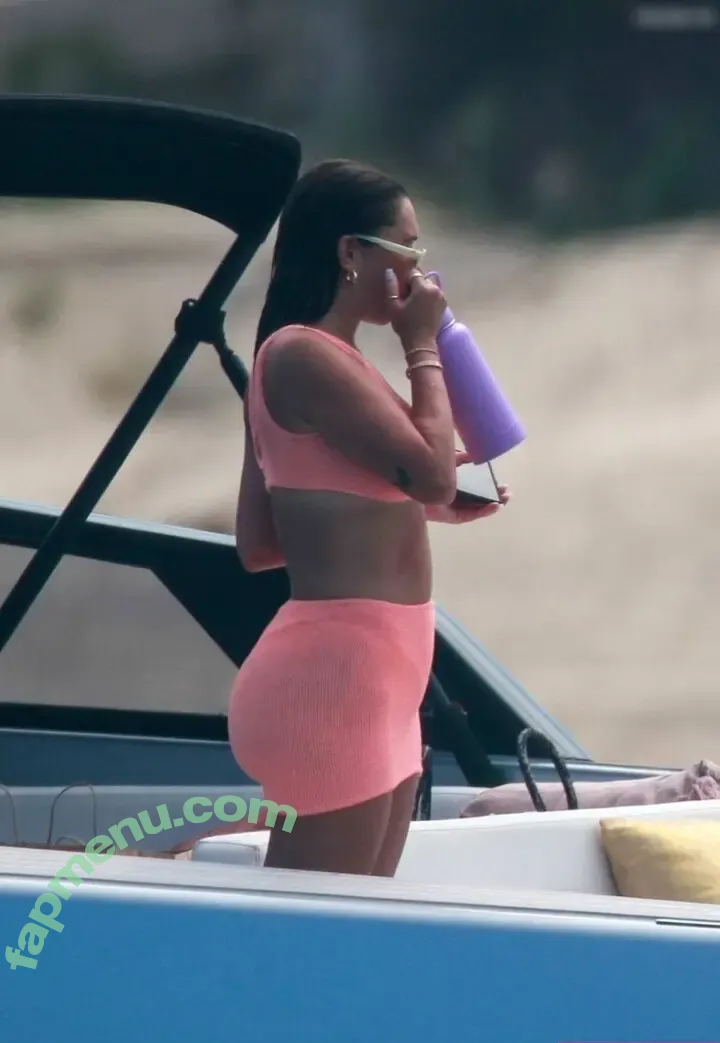 Sofia Richie nude photo #0582 (sofiarichie)