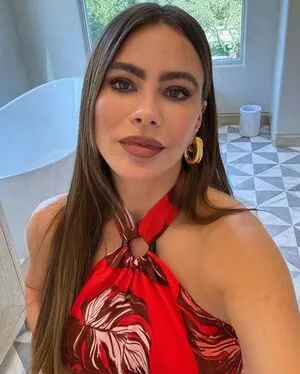 Sofia Vergara / sofiavergara nude photo #1119
