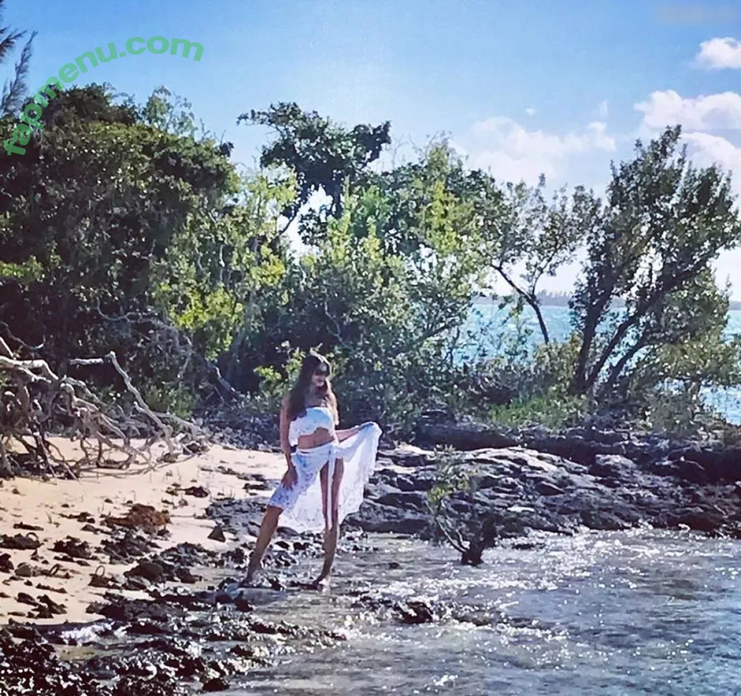 Sofia Vergara nude photo #1352 (sofiavergara)