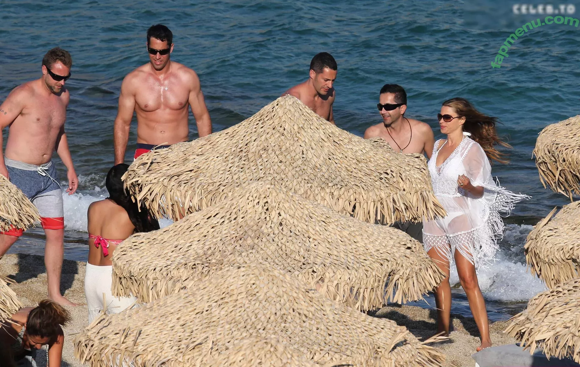 Sofia Vergara nude photo #1570 (sofiavergara)