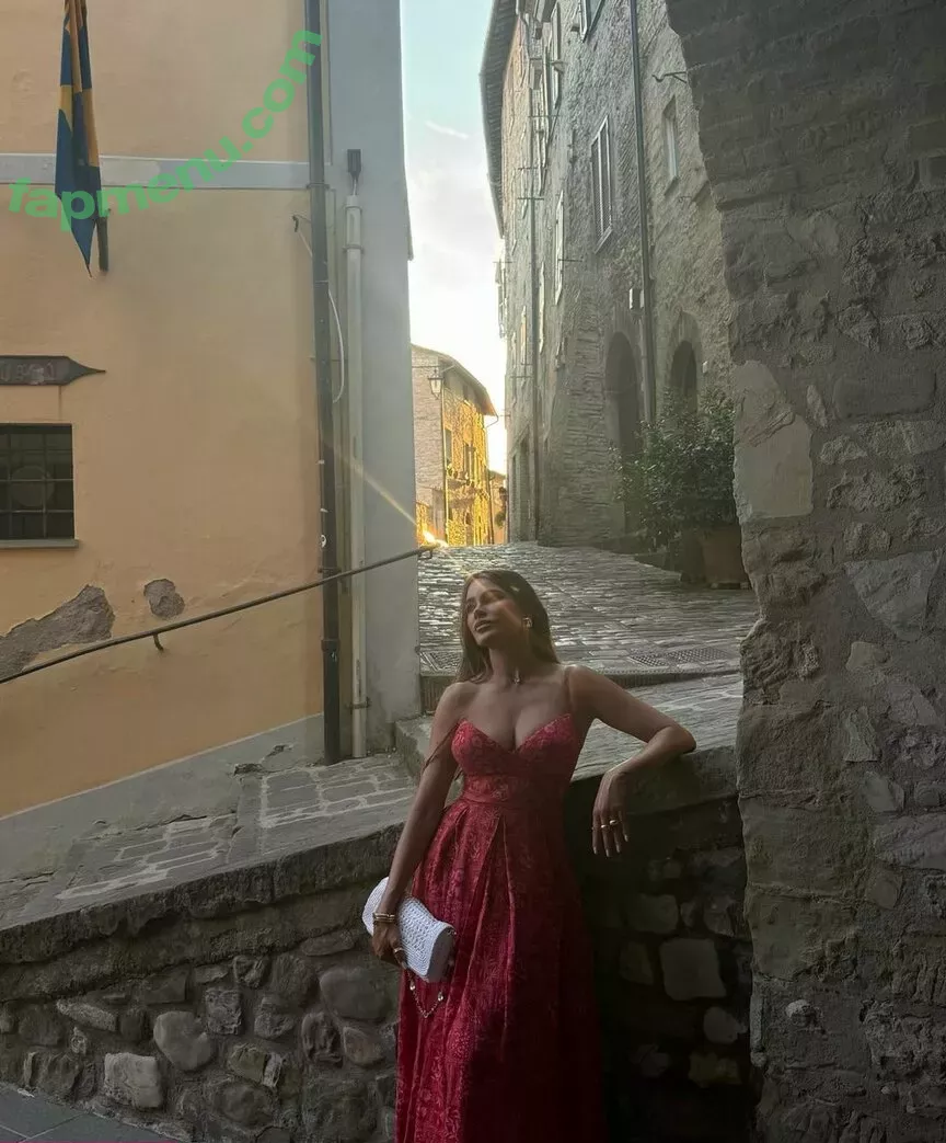 Sofia Vergara nude photo #1804 (sofiavergara)