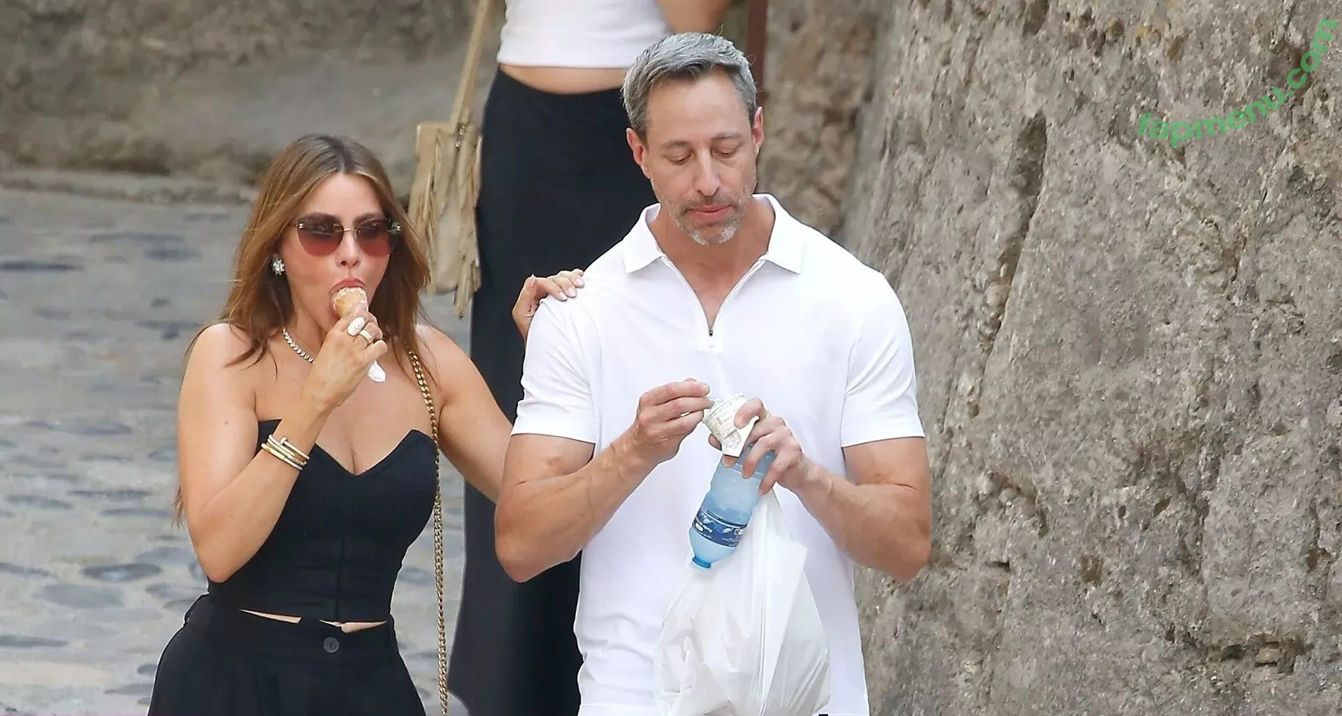 Sofia Vergara nude photo #1882 (sofiavergara)