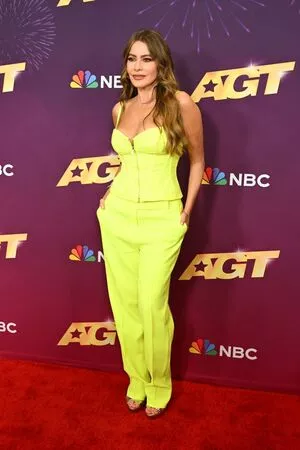 Sofia Vergara / sofia_vergara / sofiavergara nude photo #2174
