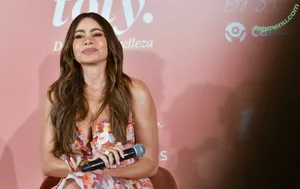 Sofia Vergara / sofiavergara / vergarasofia nude photo #2712