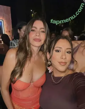 Sofia Vergara / sofiavergara / vergarasofia nude photo #2923