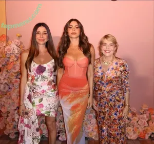 Sofia Vergara / sofiavergara / vergarasofia nude photo #2926