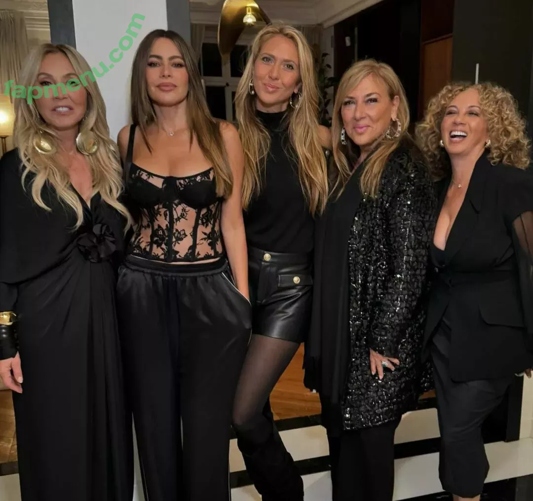 Sofia Vergara nude photo #2045 (sofiavergara)