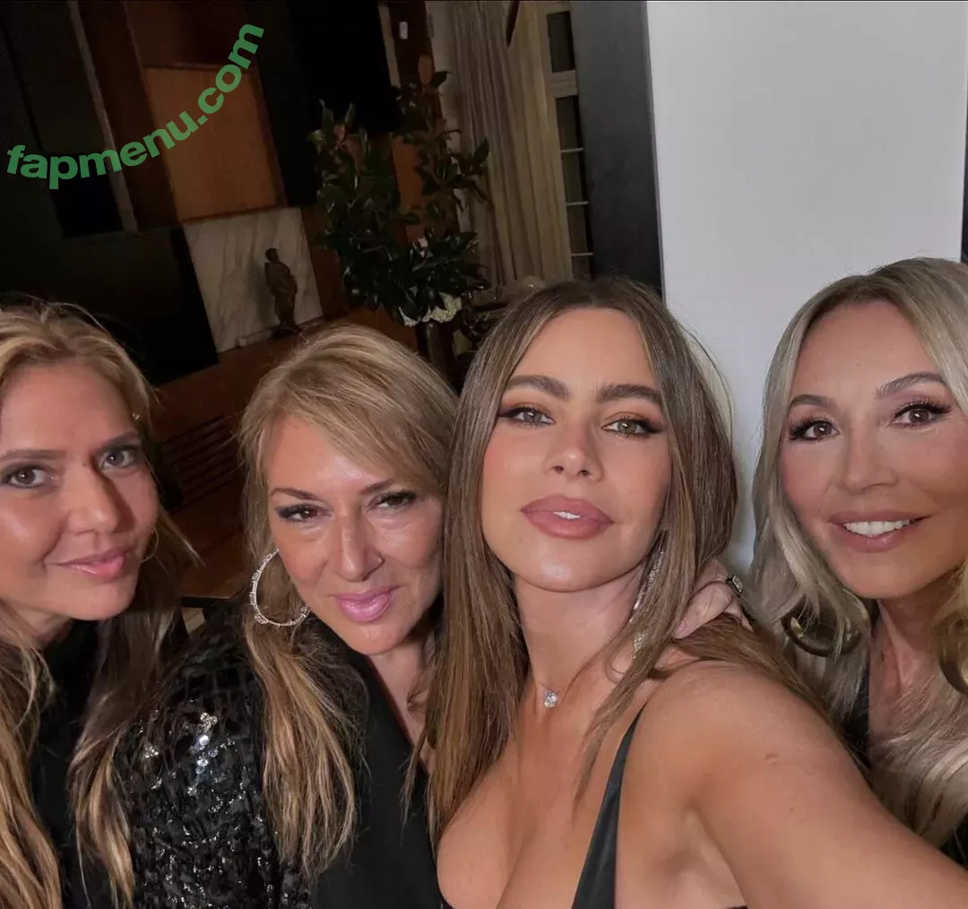 Sofia Vergara nude photo #2046 (sofiavergara)