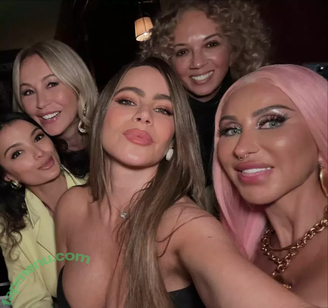 Sofia Vergara nude photo #2094 (sofiavergara)