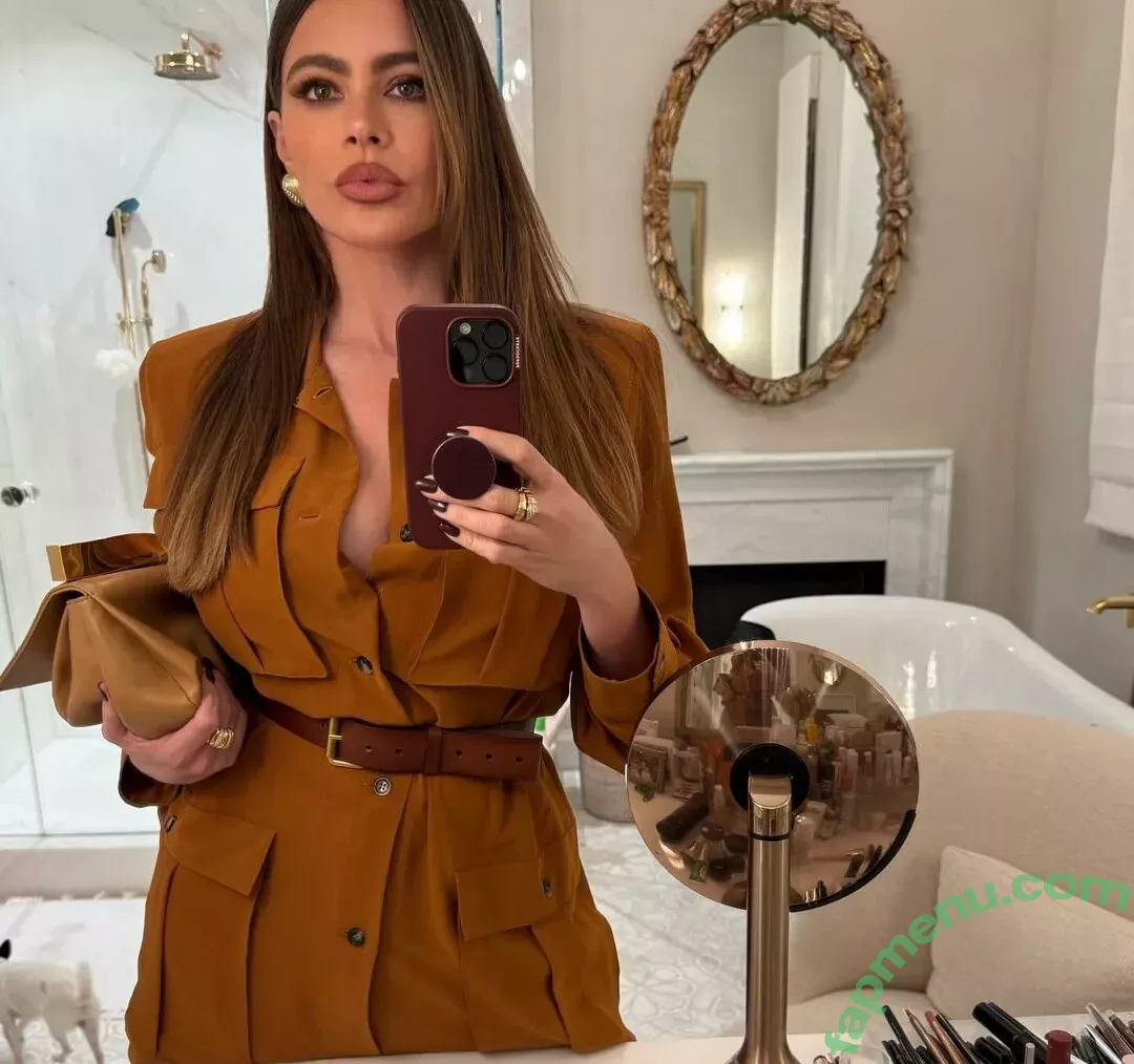 Sofia Vergara nude photo #2251 (sofiavergara)