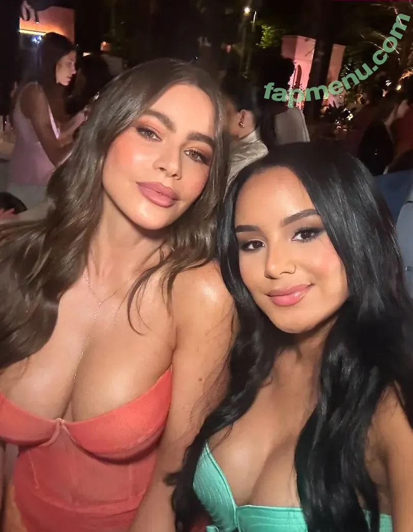 Sofia Vergara nude photo #2915 (sofiavergara / vergarasofia)