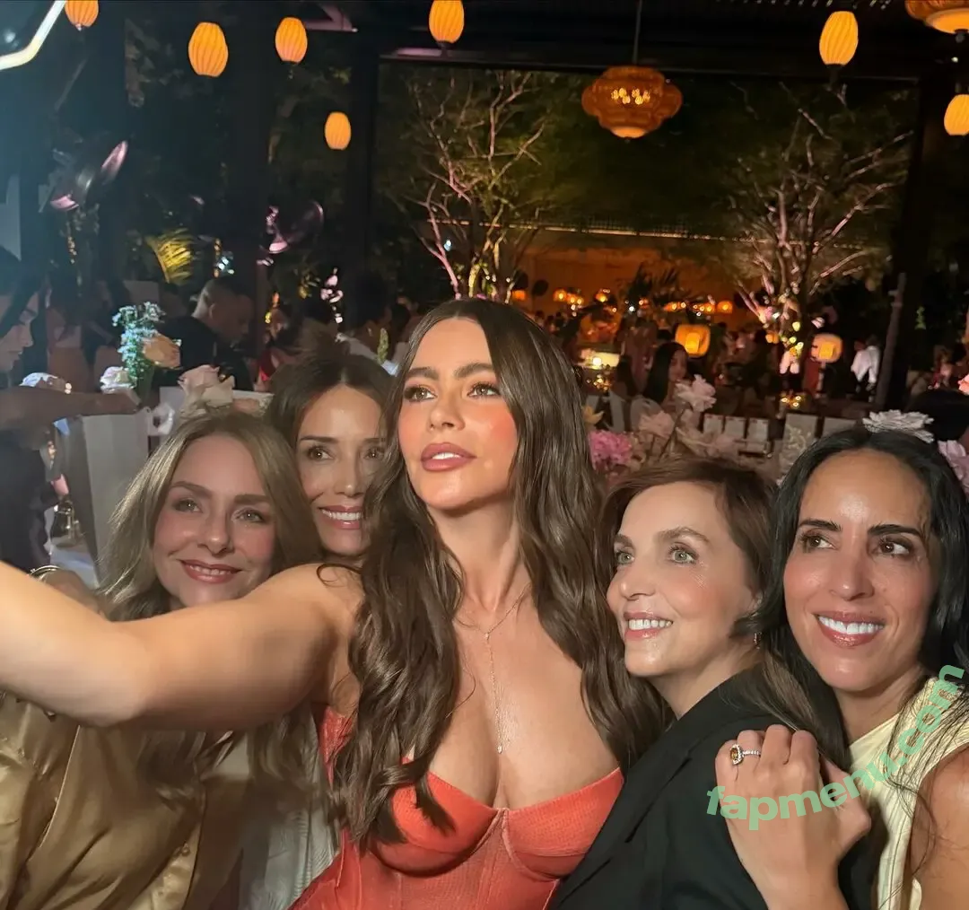 Sofia Vergara nude photo #2917 (sofiavergara / vergarasofia)