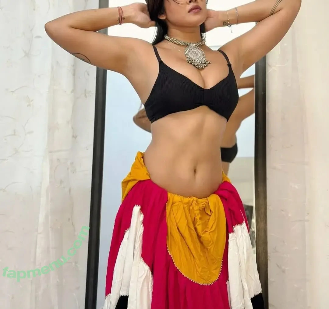 Sofia nude photo #0092 (sofi_juice / sofia99____official / sofiasilk)