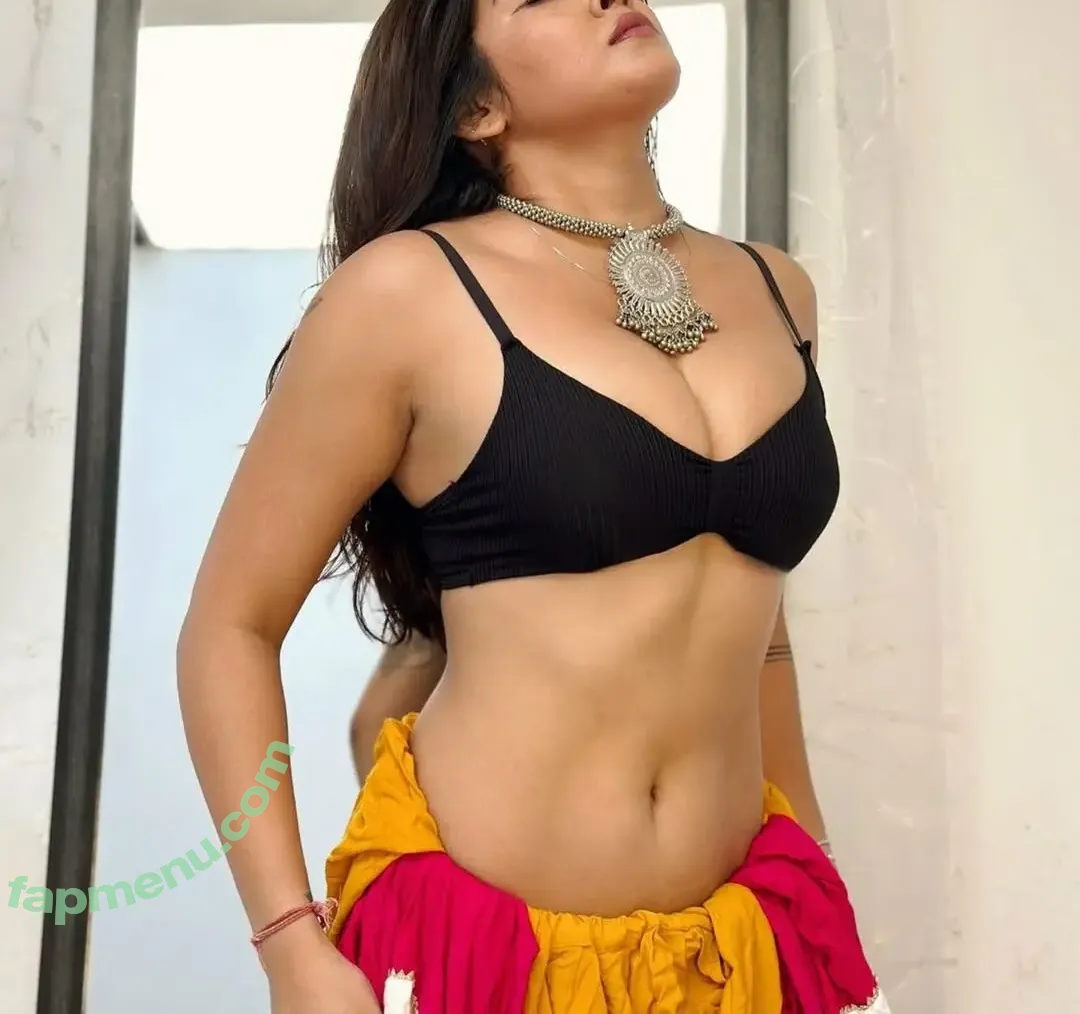 Sofia nude photo #0094 (sofi_juice / sofia99____official / sofiasilk)