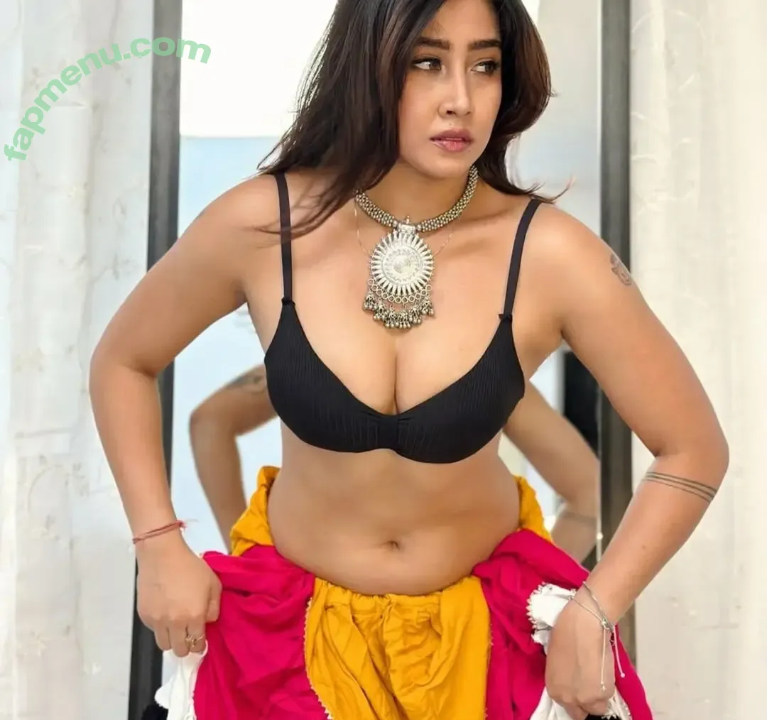 Sofia nude photo #0097 (sofi_juice / sofia99____official / sofiasilk)