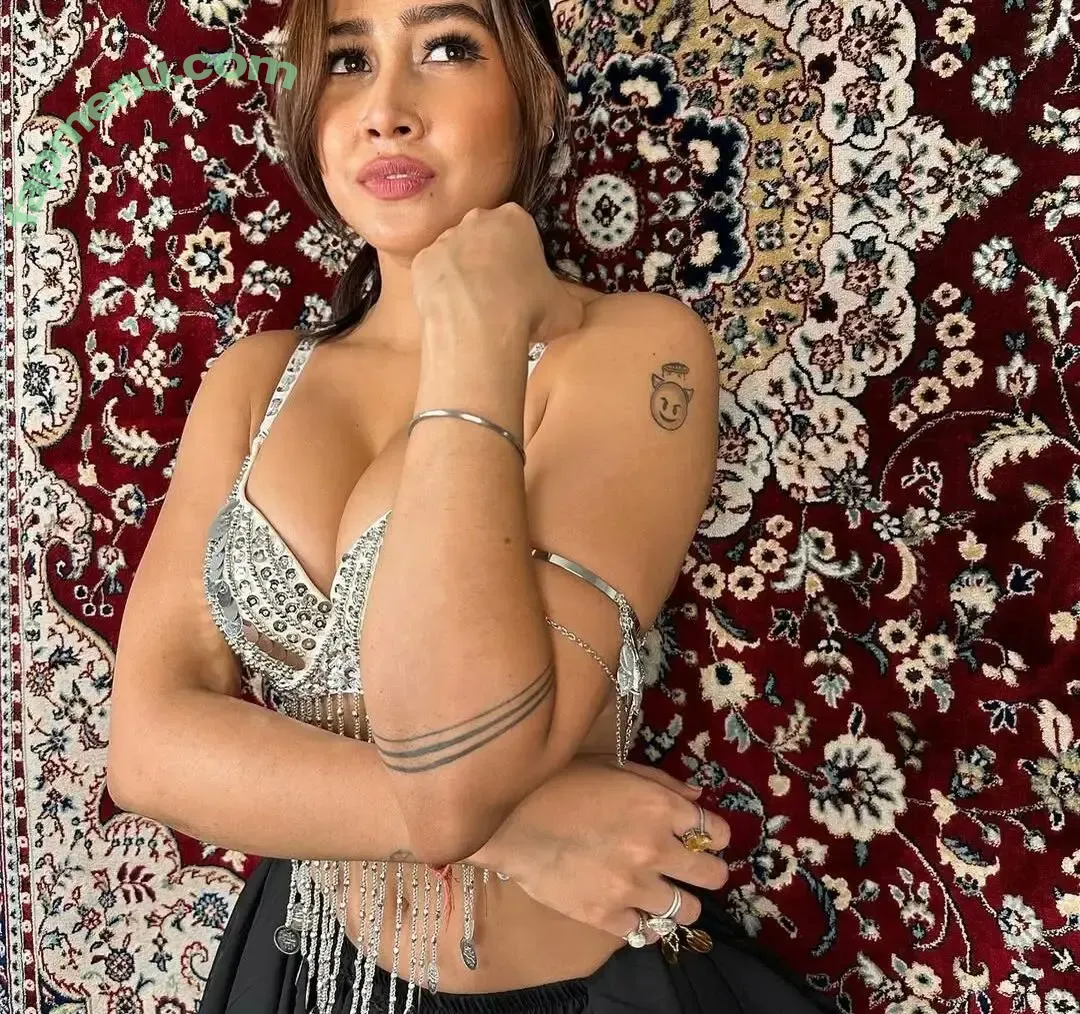 Sofia nude photo #0117 (sofi_juice / sofia99____official / sofiasilk)