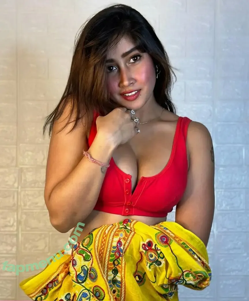 Sofia nude photo #0118 (sofi_juice / sofia99____official / sofiasilk)