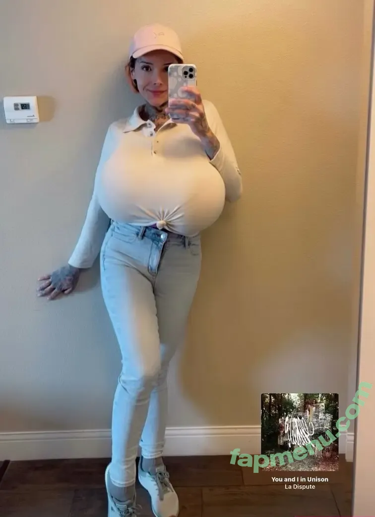 Sofia38nn nude photo #0070 (Sofia38nn)