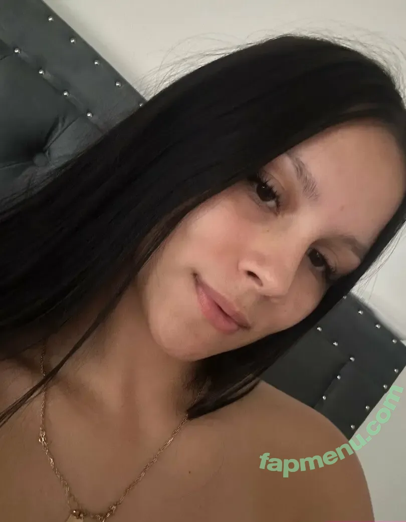 sofiaa21 nude photo #0094 (sofiaa21)